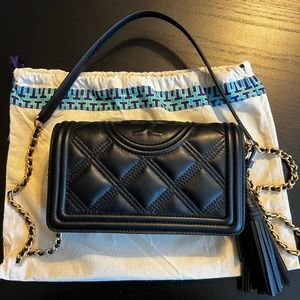 Tory Burch Fleming Soft Quilted Wallet Crossbody Bag (Black)
